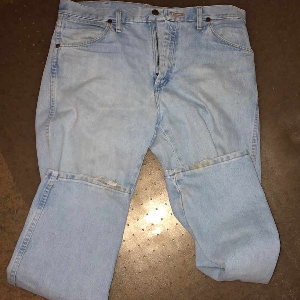 Wrangler men’s white wash 33-30 jeans